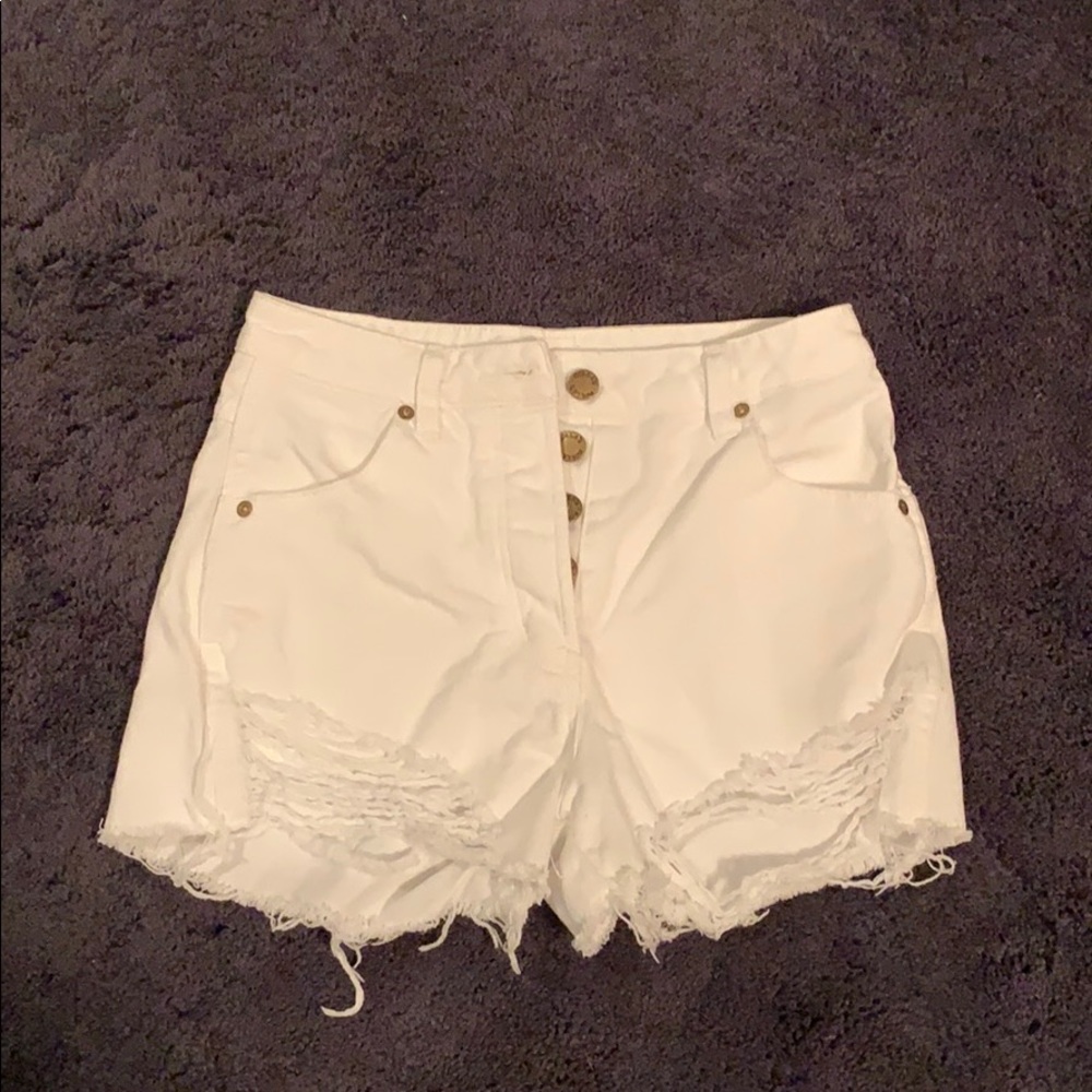 white jean shorts